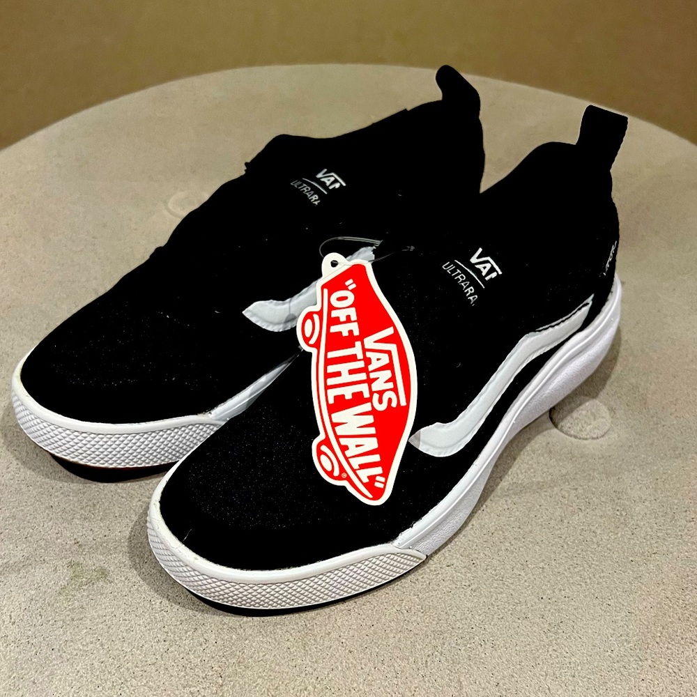 Kids black VANS sneakers - NWT size 13.5